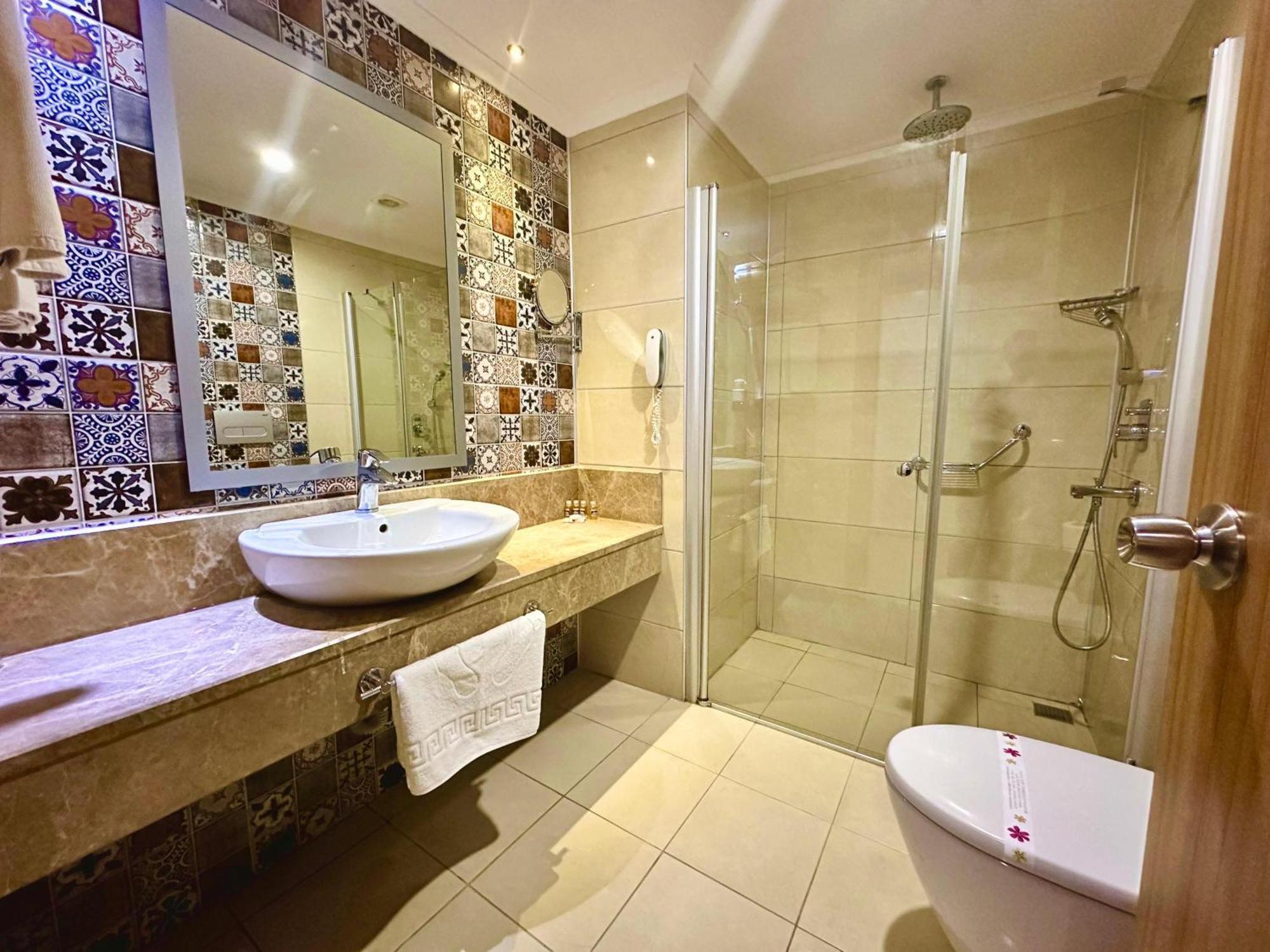 Blue Wave Suite Hotel Алания Экстерьер фото