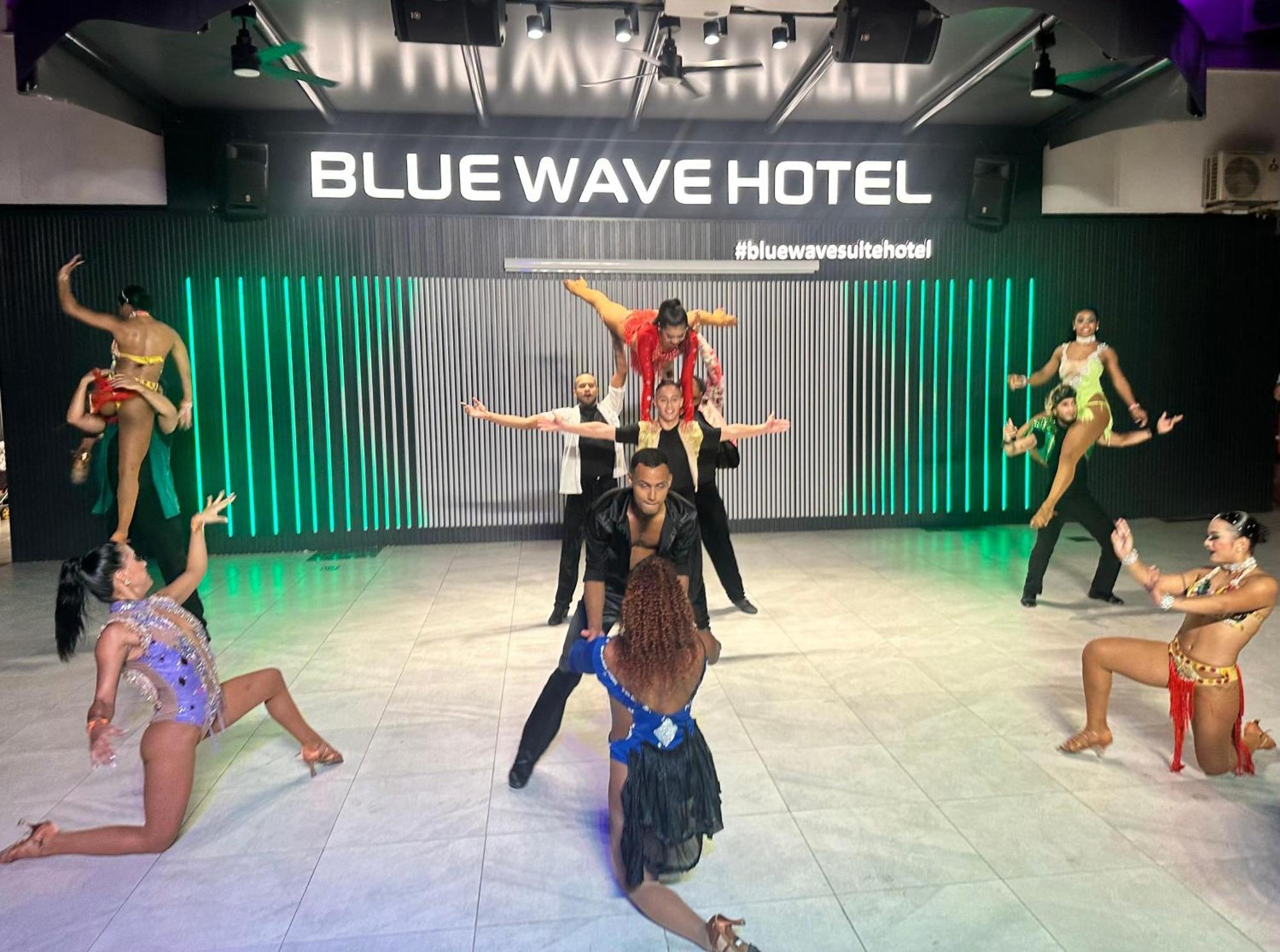 Blue Wave Suite Hotel Алания Экстерьер фото